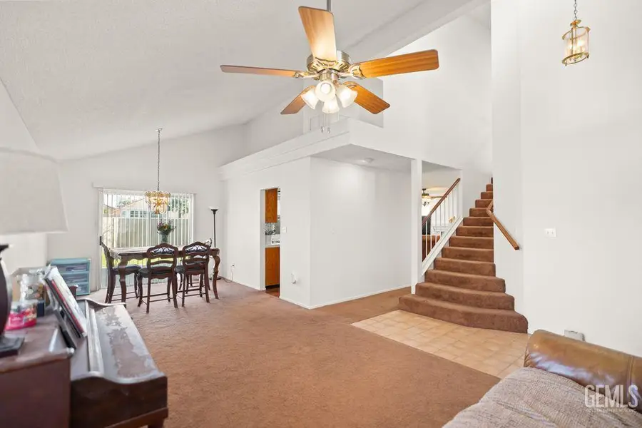 5200 SILVER CROSSING STREET, Bakersfield, CA 93313 - #3