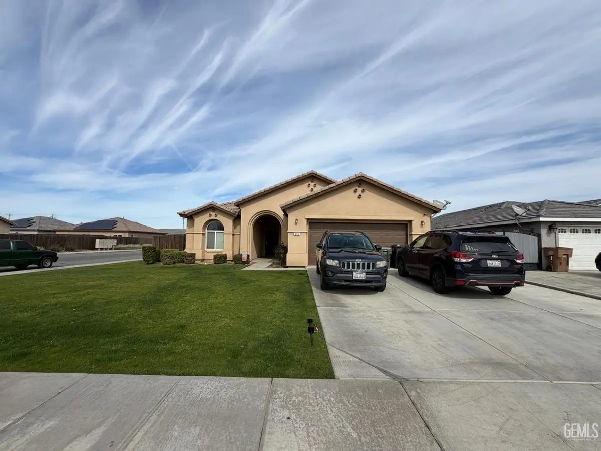 600 VANCLUSE BAY DRIVE, Bakersfield, CA 93307 - #1