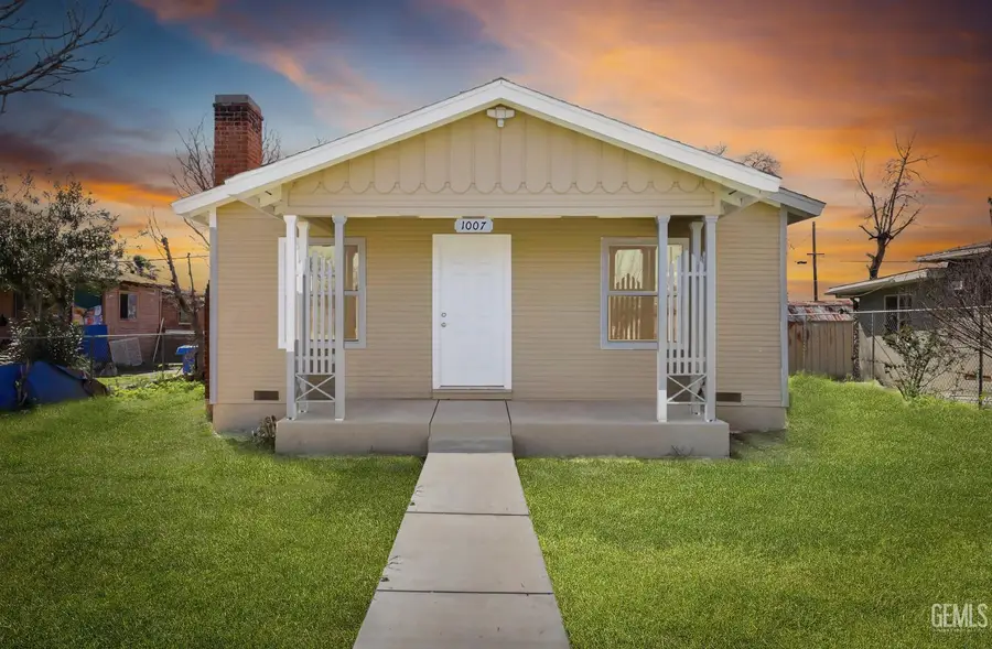 1007 DOLORES STREET, Bakersfield, CA 93305 - #3