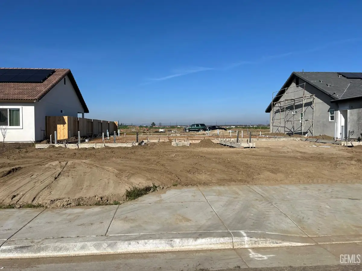 720 SAMMY WAY, Shafter, CA 93263 - #1