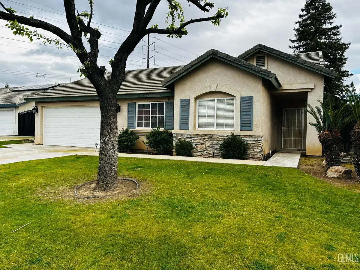 8105 MOSSROCK DRIVE, Bakersfield, CA 93312 - #1