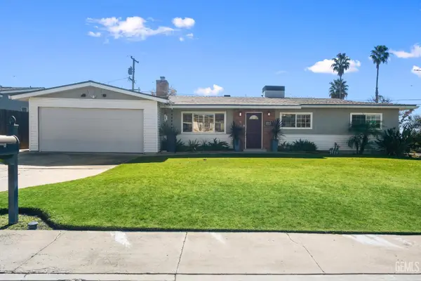 2701 RENEGADE AVENUE, Bakersfield, CA 93306