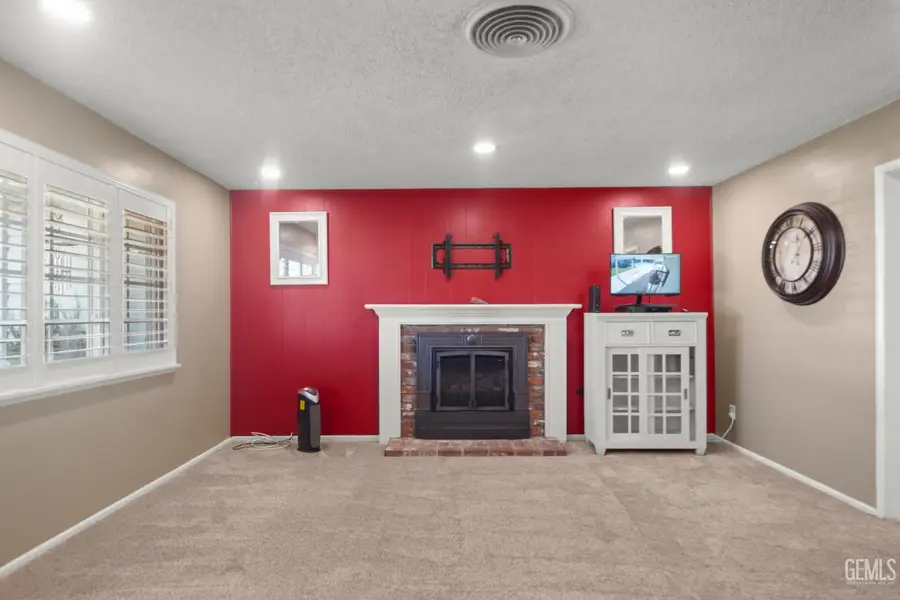 2701 RENEGADE AVENUE, Bakersfield, CA 93306 - #3