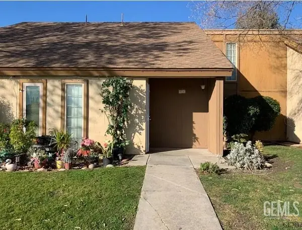 5000 NORDIC DRIVE #15, Bakersfield, CA 93309