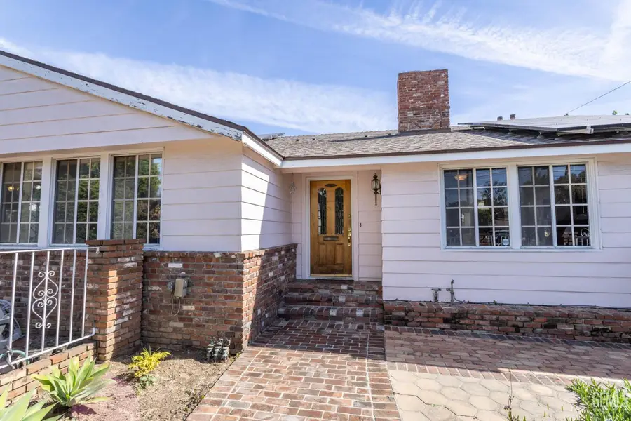 9826 COLUMBUS AVE, North Hills, CA 91343 - #2