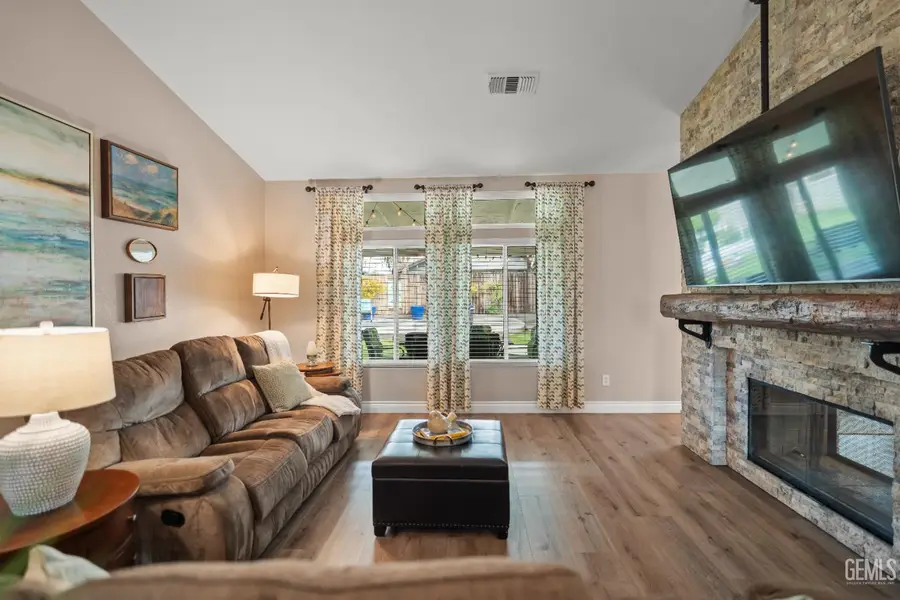 700 LOS MOCHIS DRIVE, Bakersfield, CA 93314 - #3