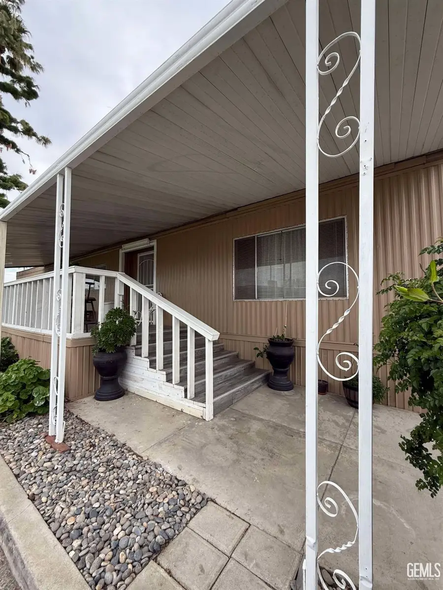 4401 HUGHES LANE #62, Bakersfield, CA 93304 - #3
