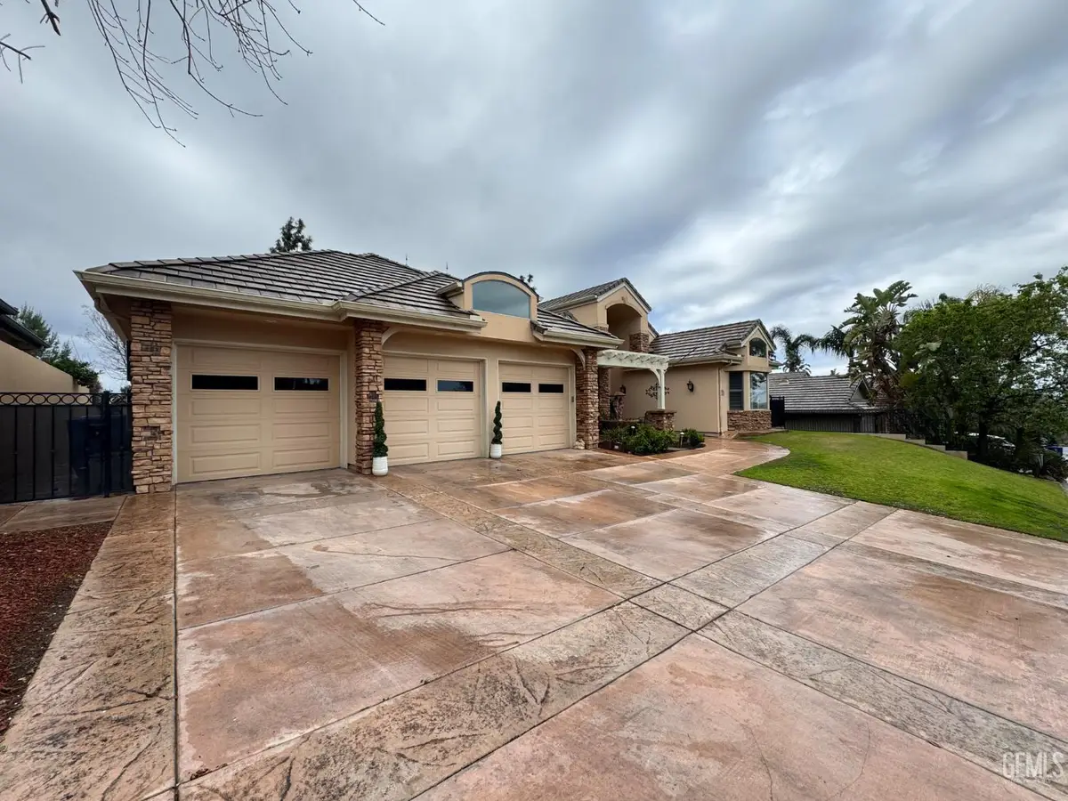 15507 CASA CLUB DRIVE, Bakersfield, CA 93306 - #1