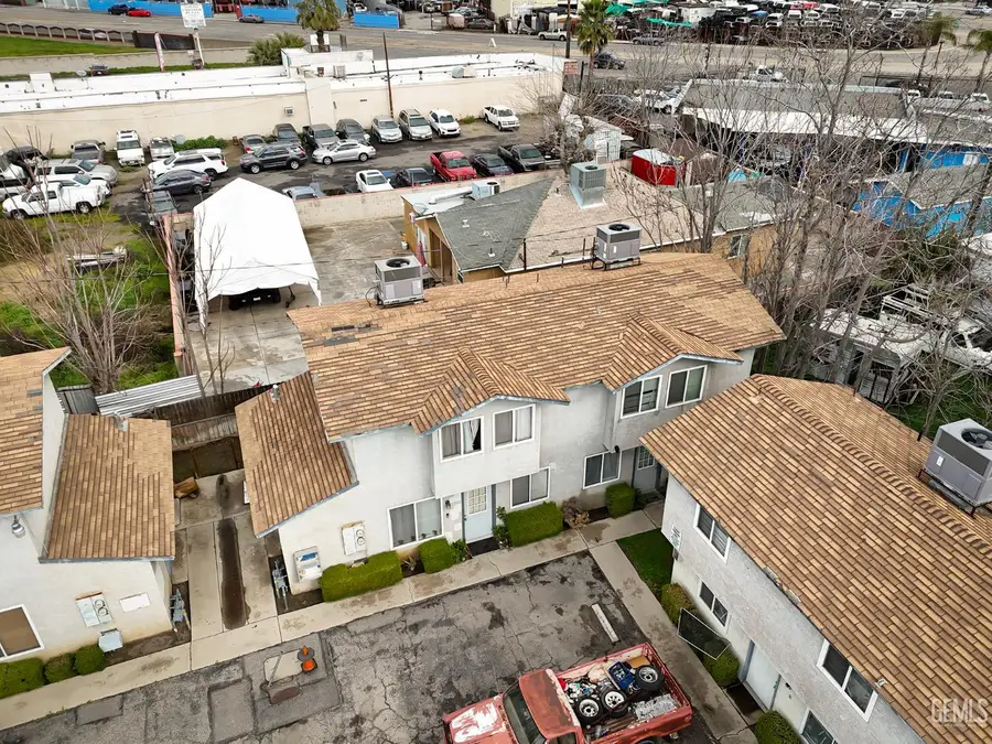 128 WHITE LANE, Bakersfield, CA 93307 - #3