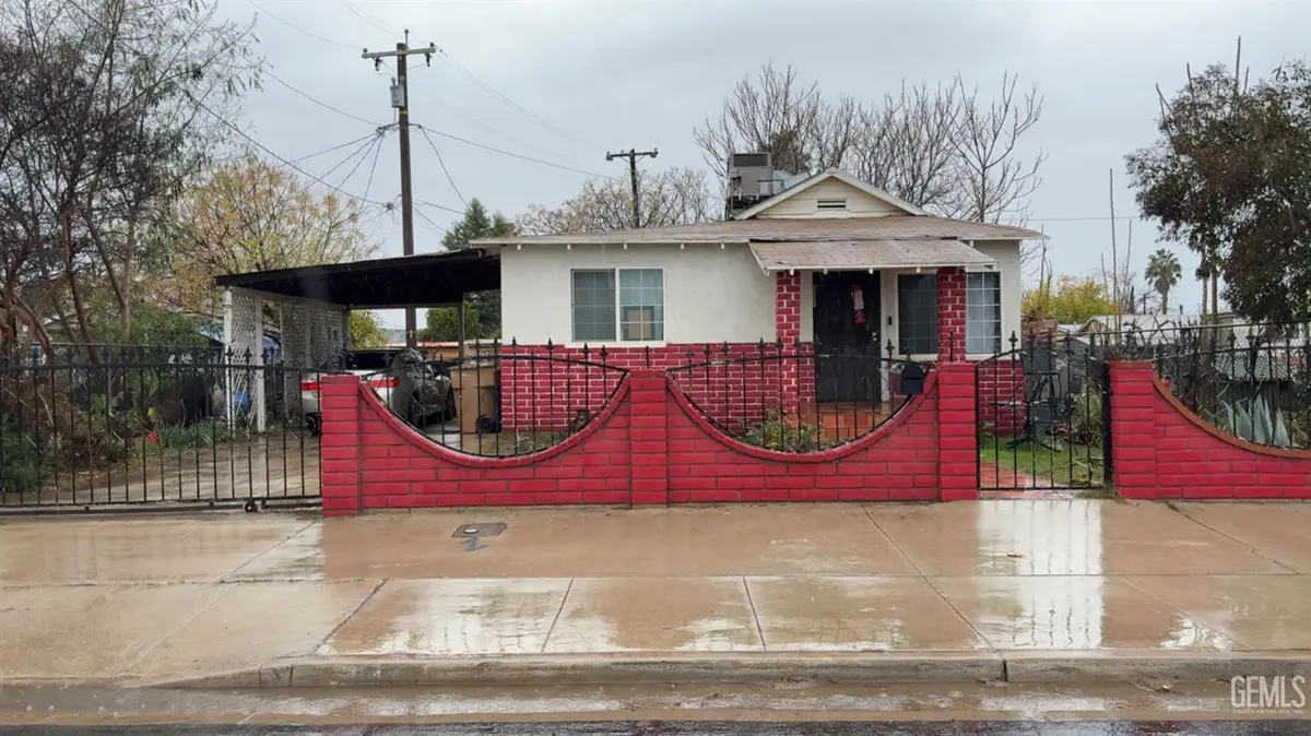 9408 CARNATION AVENUE, Lamont, CA 93241 - #1