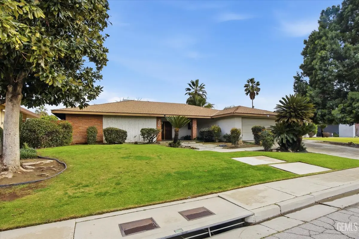 200 CARR STREET, Bakersfield, CA 93309 - #1