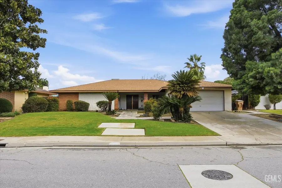 200 CARR STREET, Bakersfield, CA 93309 - #3