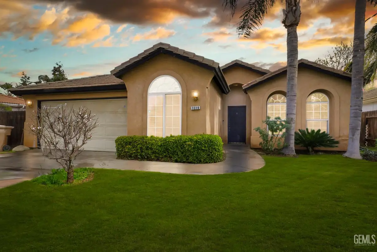 7216 CAFE ROUGE DRIVE, Bakersfield, CA 93312 - #1