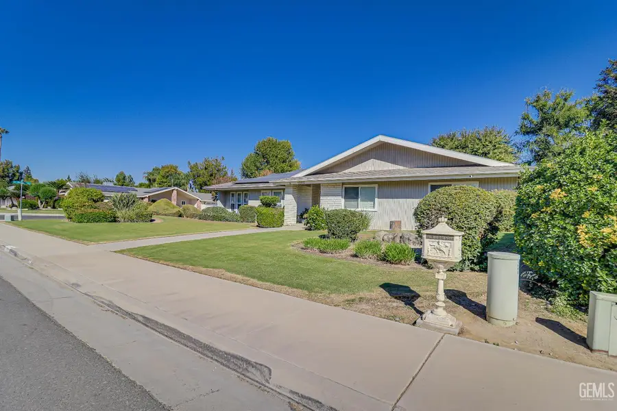 1000 HALTERIO COURT, Bakersfield, CA 93309 - #3