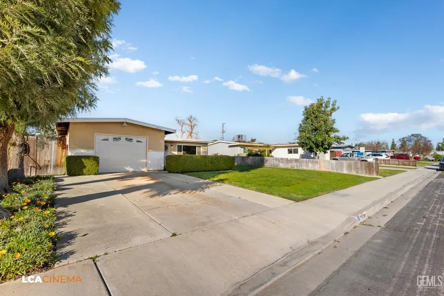 2426 SYCAMORE STREET, Wasco, CA 93280 - #3