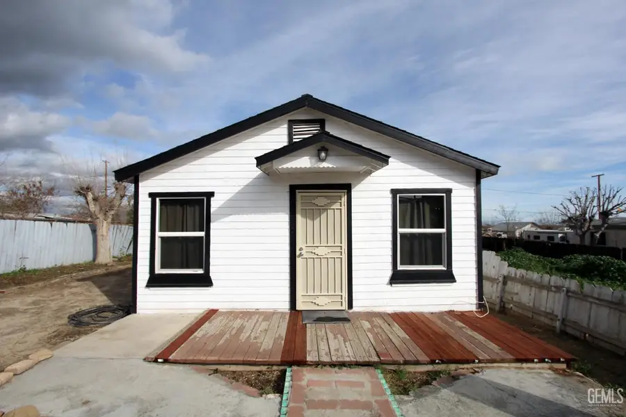 126 MARICOPA PLACE, Taft, CA 93268 - #2