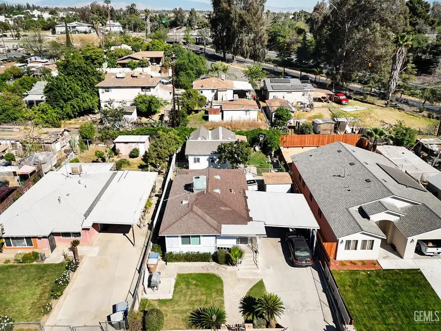 2221 ROBINSON STREET, Bakersfield, CA 93305 - #3