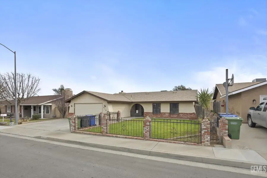 410 MCKINLEY STREET, Taft, CA 93268 - #3