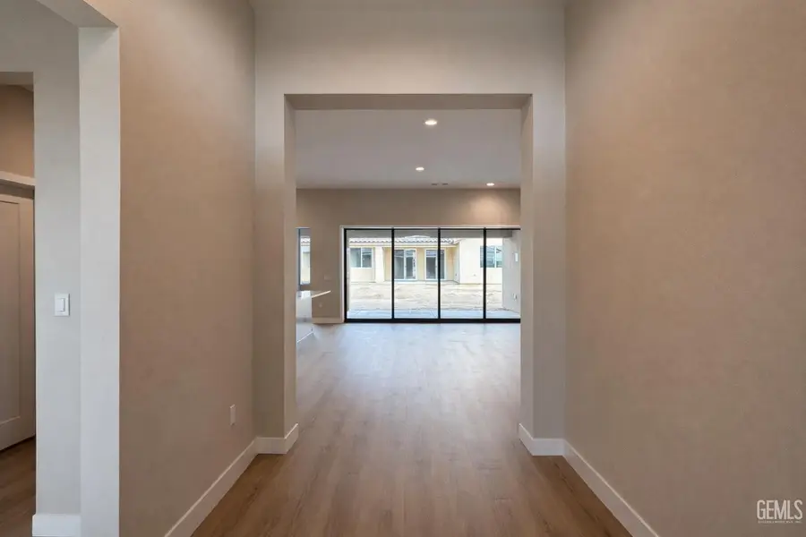 7103 GLADEVIEW LANE, Bakersfield, CA 93314 - #2