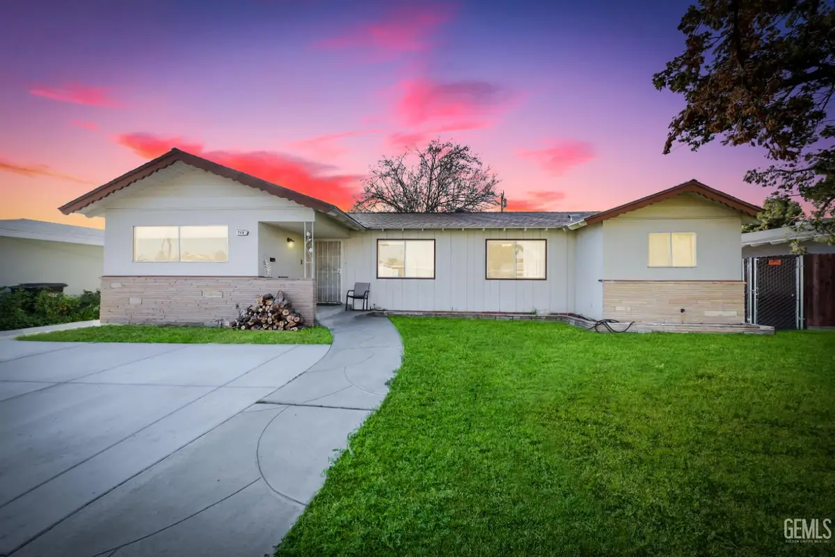 719 UNION STREET, Delano, CA 93215 - #1