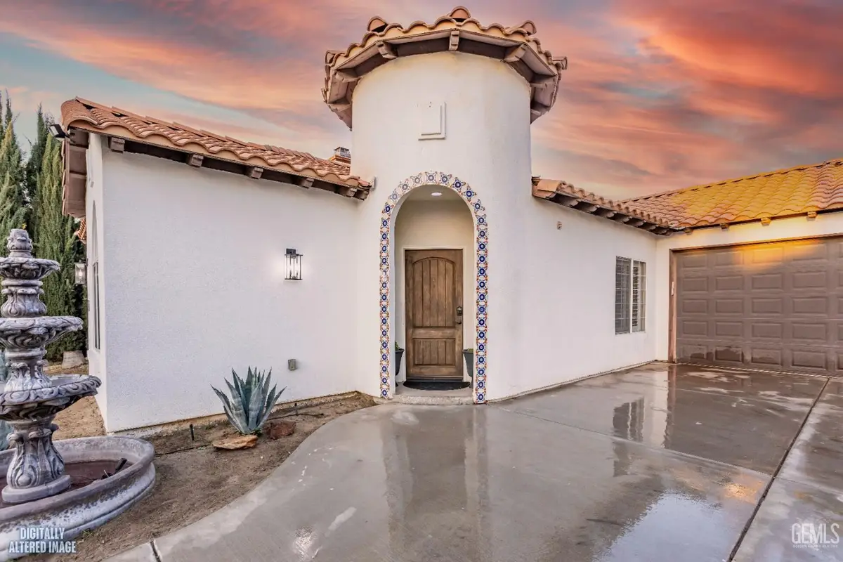 300 SOLECITA WAY, Bakersfield, CA 93314 - #1