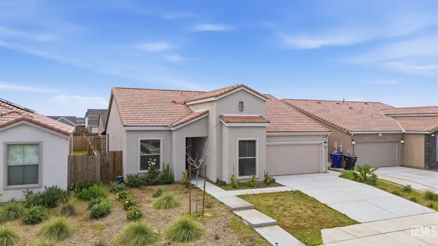 7425 PEACH GROVE LANE, Bakersfield, CA 93313 - #2