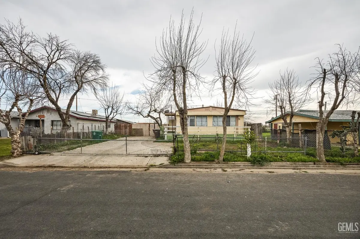 9631 GARDEN, Hanford, CA 93230 - #1