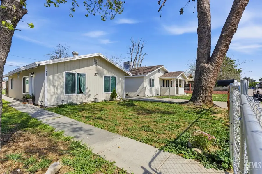 220 MONETA AVENUE, Bakersfield, CA 93308 - #2