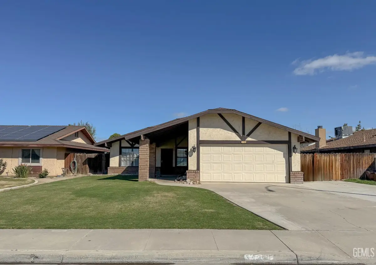 4412 SUGAR CANE AVENUE, Bakersfield, CA 93313 - #1