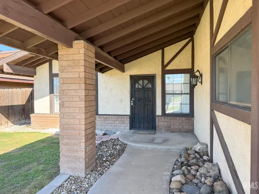 4412 SUGAR CANE AVENUE, Bakersfield, CA 93313 - #2