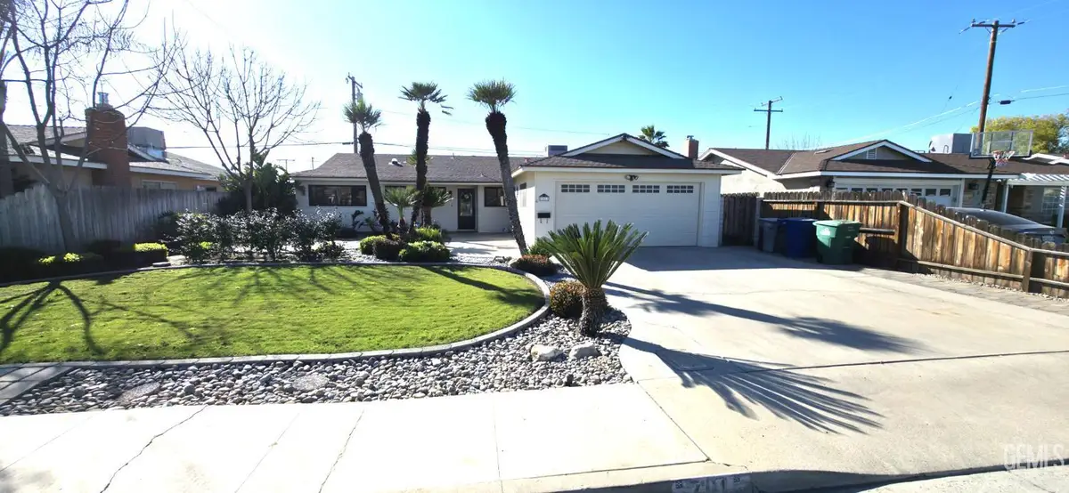 701 MADISON STREET, Delano, CA 93215 - #1