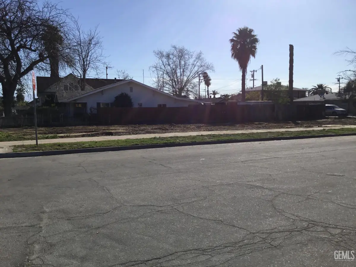 1524 BEALE AVENUE, Bakersfield, CA 93305 - #1