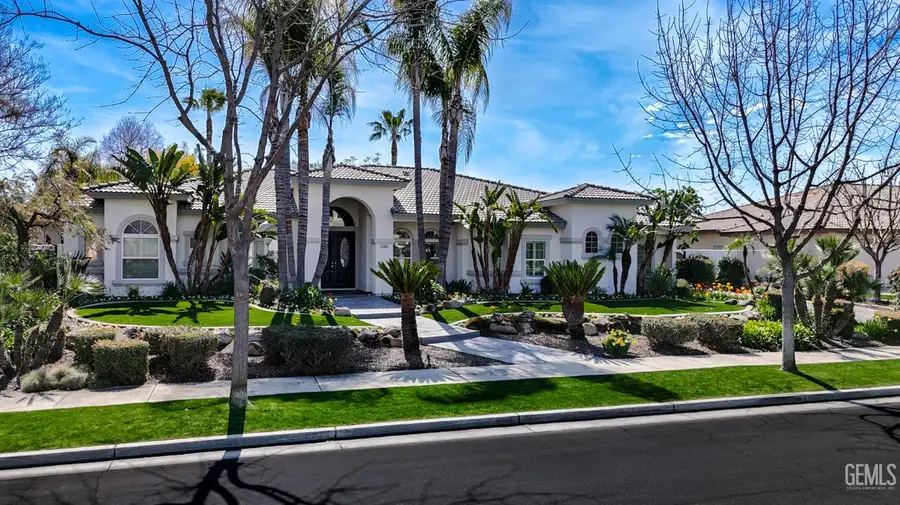 11315 QUEENSBURY DRIVE, Bakersfield, CA 93312 - #2