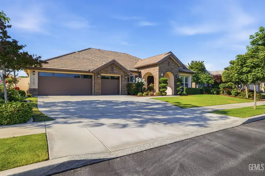 12707 PARKERHILL DRIVE, Bakersfield, CA 93311 - #2