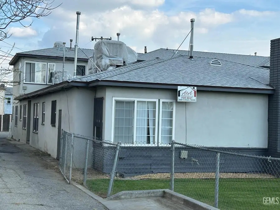 1607 PALM DRIVE, Bakersfield, CA 93305 - #3