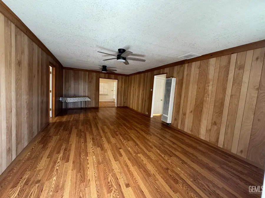 200 E STREET, Taft, CA 93268 - #3