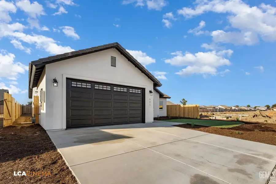 621 LAWFORD STREET, Shafter, CA 93263 - #3