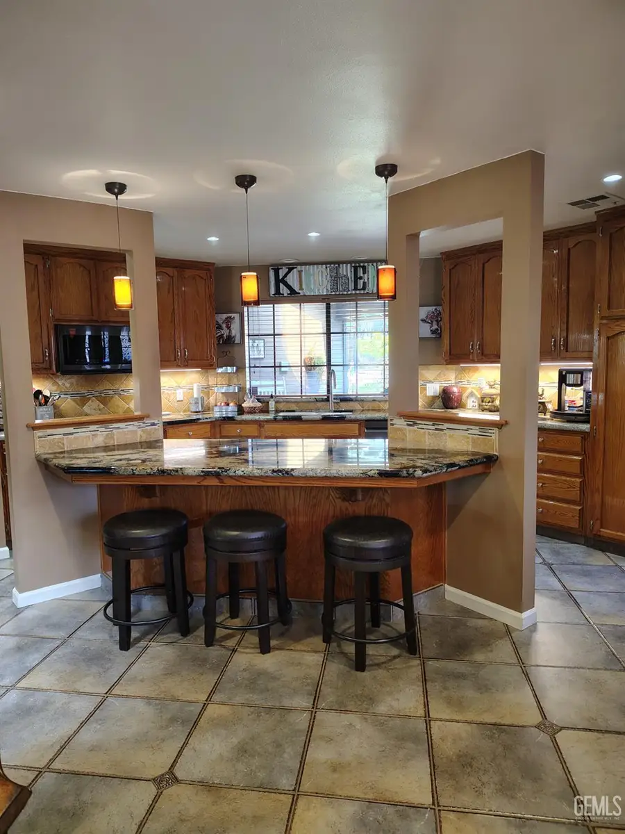 14306 WESTDALE DRIVE, Bakersfield, CA 93314 - #3