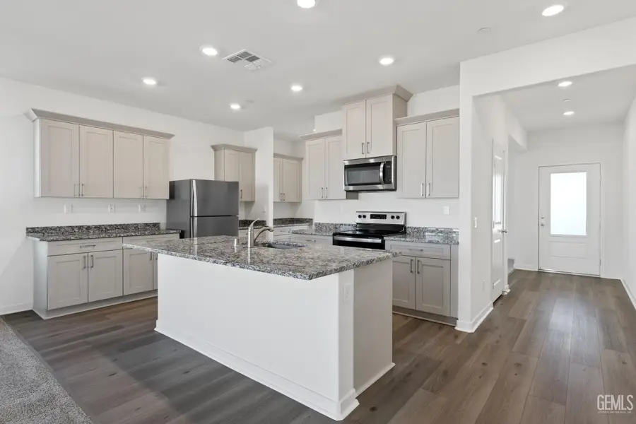 7831 ITA PALM WAY, Bakersfield, CA 93313 - #3