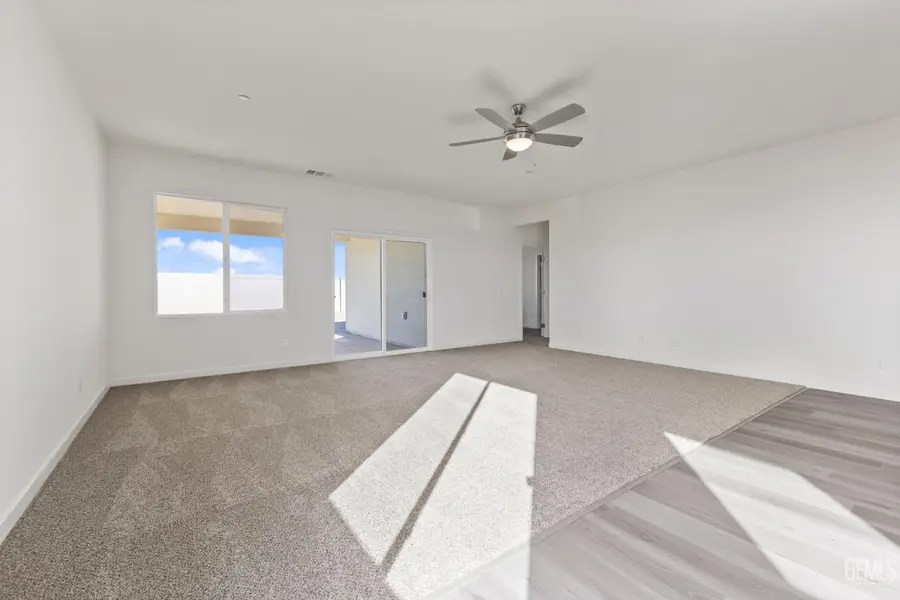 7940 BLUEBERRY AVENUE, Bakersfield, CA 93313 - #2