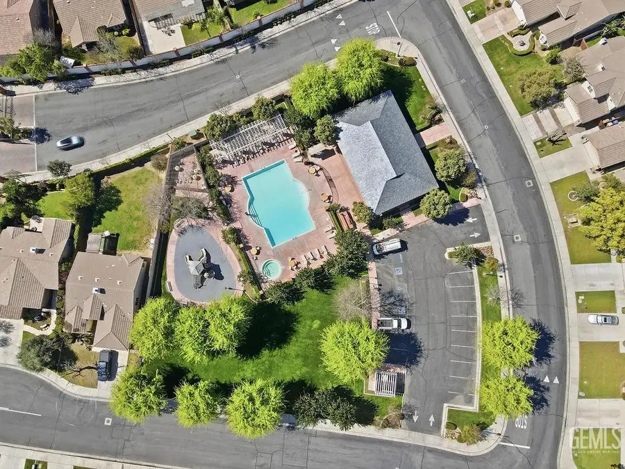 11708 INDIAN HAWTHORNE STREET, Bakersfield, CA 93311 - #2