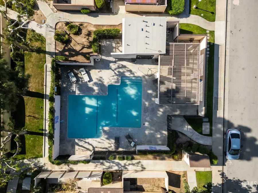 5101 DUNSMUIR ROAD #13, Bakersfield, CA 93309 - #3