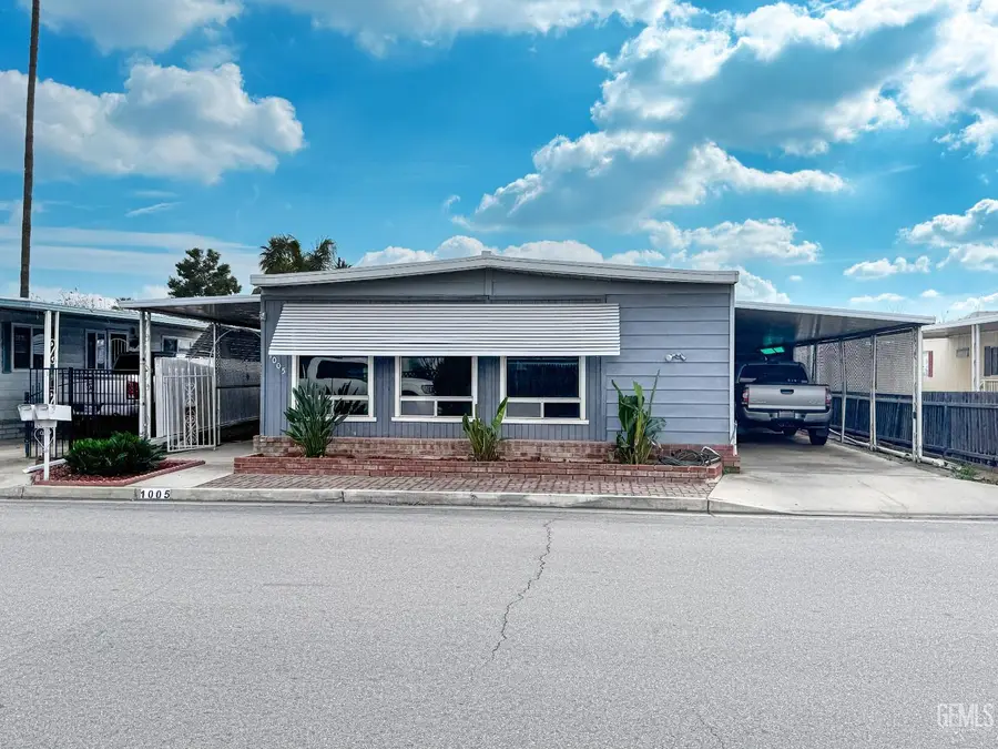 1005 CROWN AVENUE, Bakersfield, CA 93301 - #2