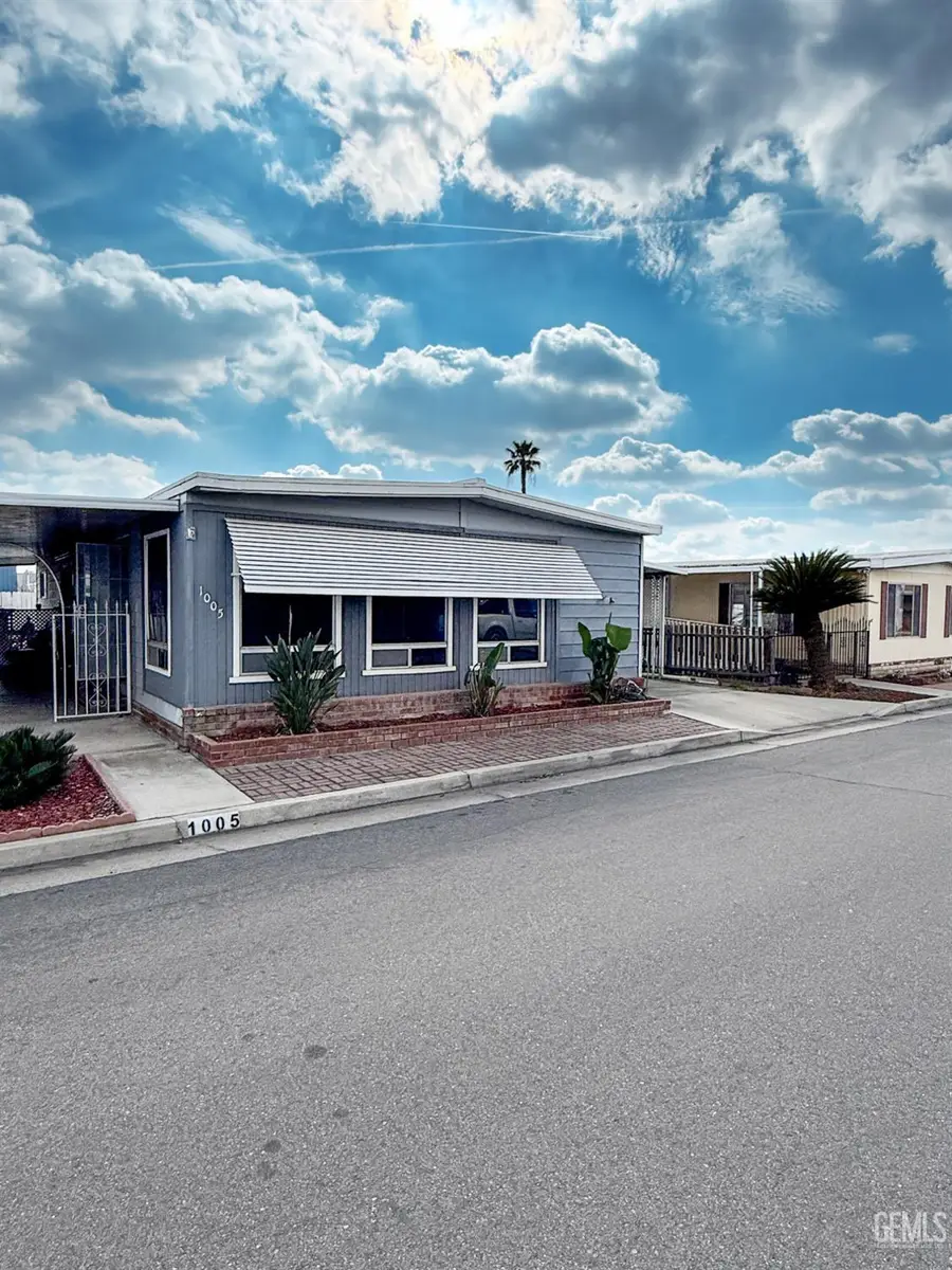 1005 CROWN AVENUE, Bakersfield, CA 93301 - #3
