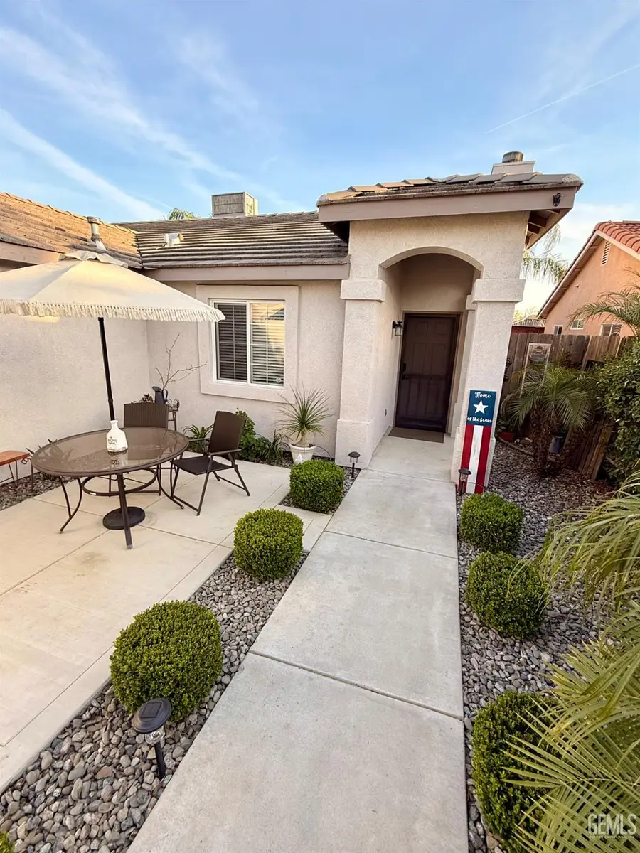329 W PILOT AVENUE, Bakersfield, CA 93308 - #3