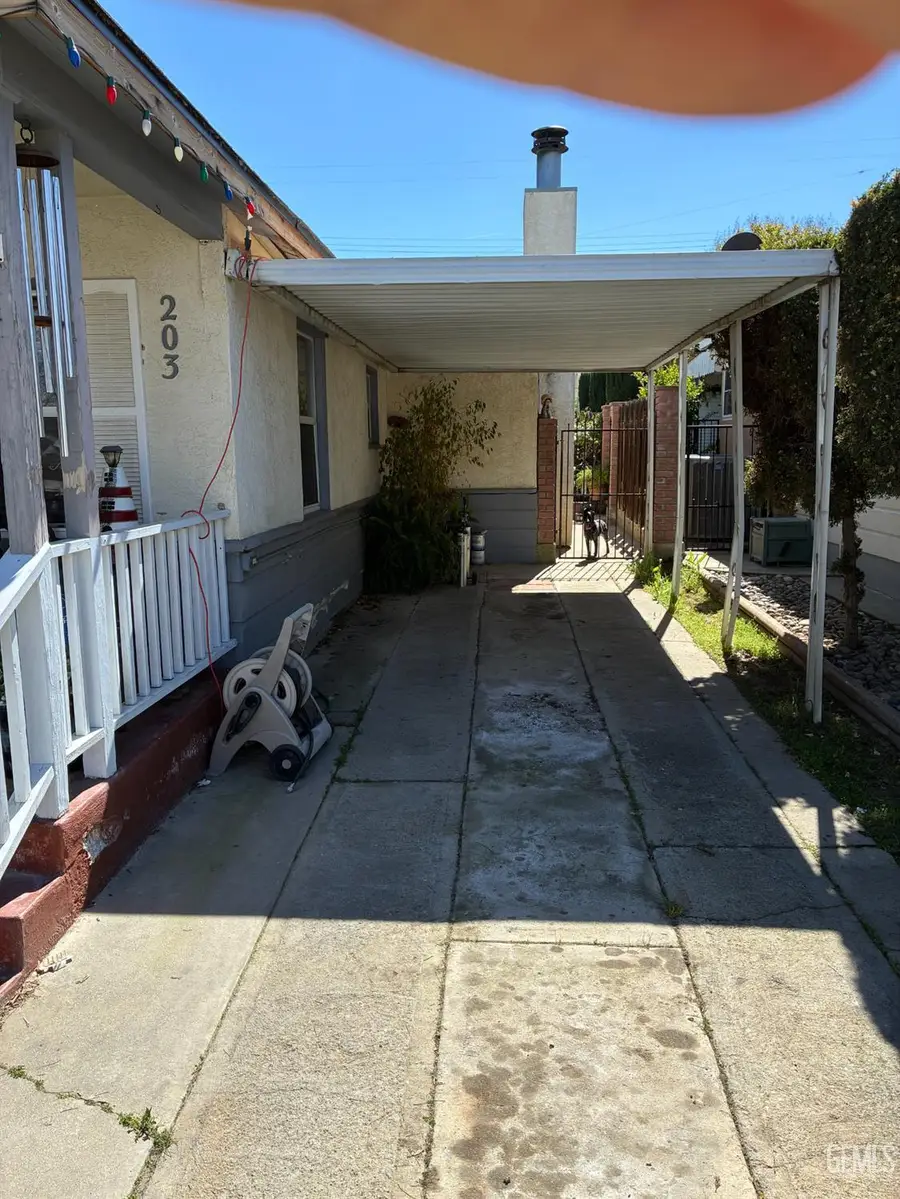 203 E LUCARD STREET, Taft, CA 93268 - #3