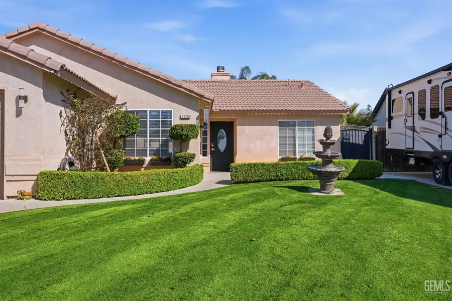 12108 FLAT IRON COURT, Bakersfield, CA 93312 - #2