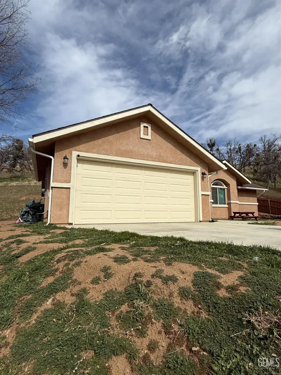 17950 ZURICH CT, Tehachapi, CA 93561 - #3