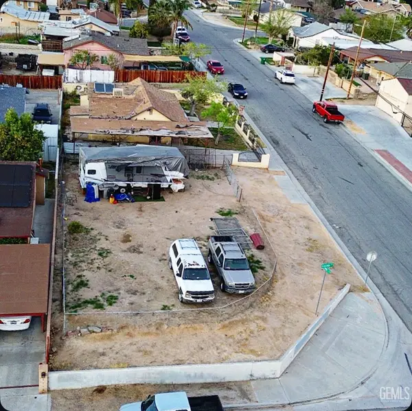 1430 LINCOLN ST., Bakersfield, CA 93305