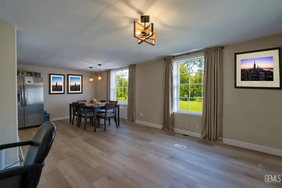 700 S SHAFTER AVENUE #20, Shafter, CA 93263 - #2